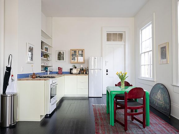 5th image of 1406 Magazine St #A