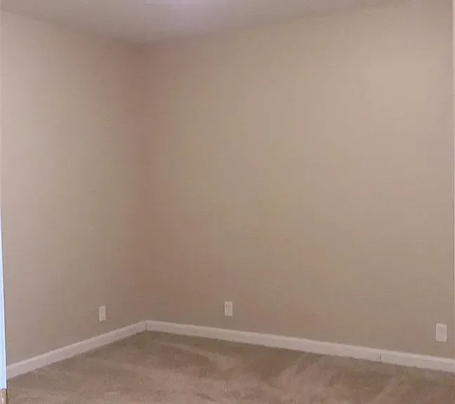 1011 W Poplar St #20 — Photo 10