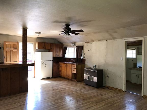 5th image of 53650 Country Club Dr