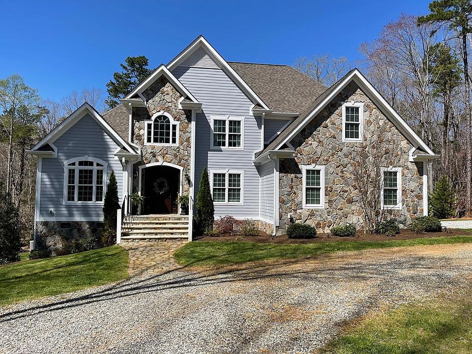 1st image of 62 Sir Peyton Dr