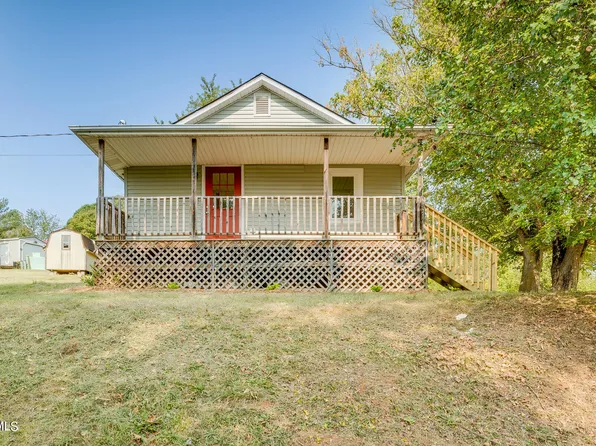 221 Woodland Ln, Church Hill, TN 37642