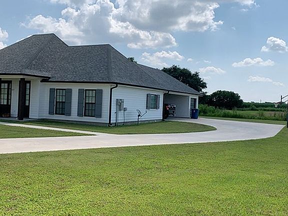2nd image of 607 Brule Guillot Rd