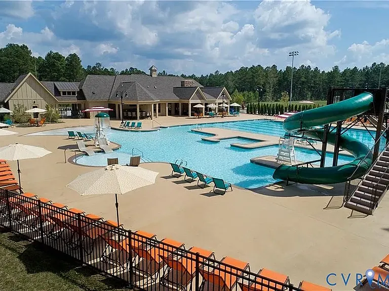 8728 Pioneer Hill Dr — Photo 24