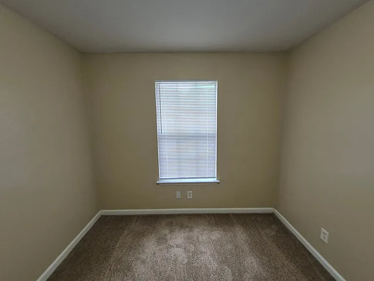 8806 Slumber Ln — Photo 7
