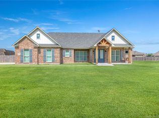 2311 Howard Dr, Lake Charles, LA 70611