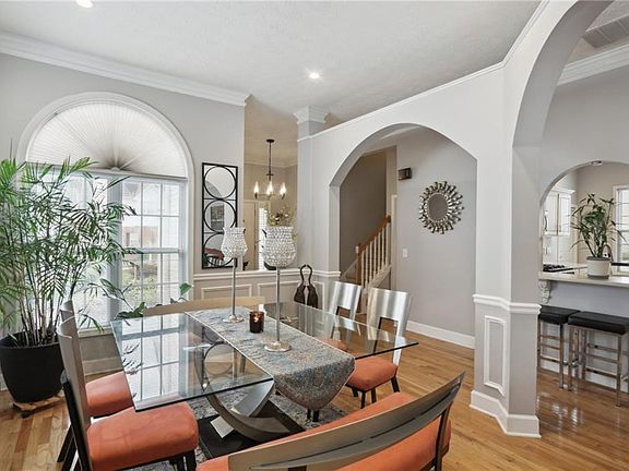 4th image of 741 Ashley Glen Ln