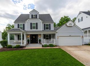 1307 Red Oak Plantation Dr, Ballwin, MO