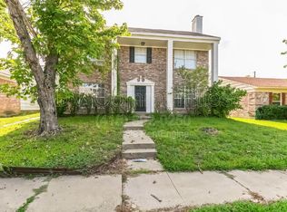 912 Brae Loch Dr, Dallas, TX 75217