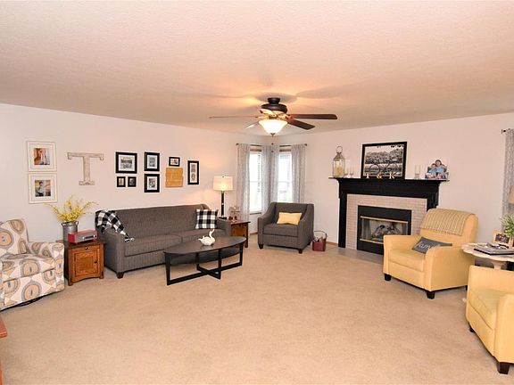 2nd image of 2500 Acorn Ct