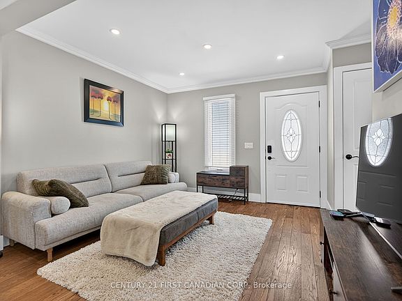 5th image of 557 Boler Rd