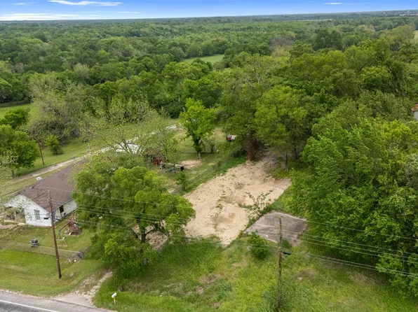 706 W Pyle St, Kaufman, TX 75142