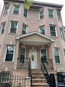 34 Court House Pl #5, Jersey City, NJ, 07306
