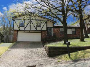 16 Shawnee Forest Cv, Little Rock, AR 72212