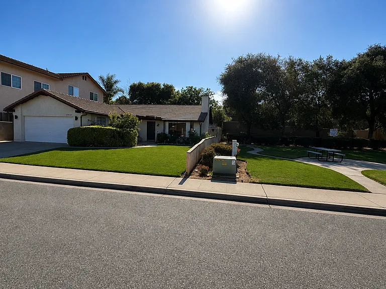 11921 Silver Spur St — Photo 1