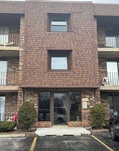 2215 175th St APT 1A, Lansing, IL, 60438