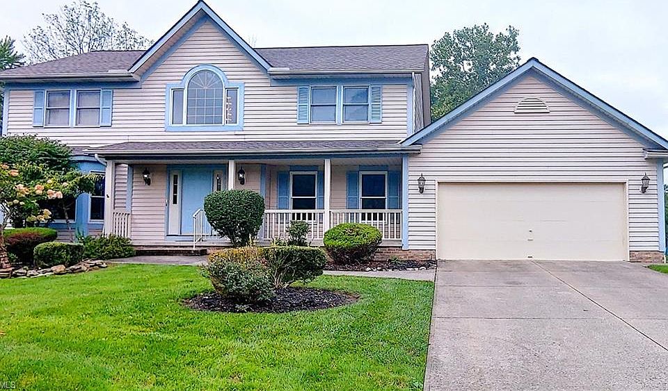 1st image of 33539 Hanover Woods Trl