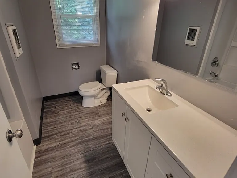 1611 Freedom Rd — Photo 8