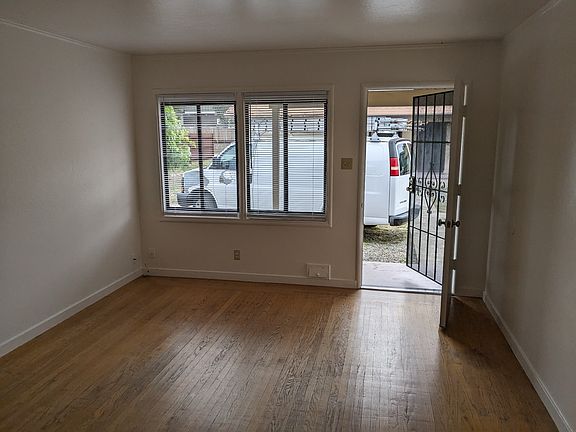 4th image of 3605 1st St
