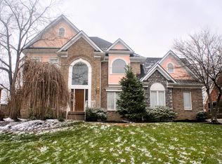 11107 Herring Ct, Louisville, KY 40291