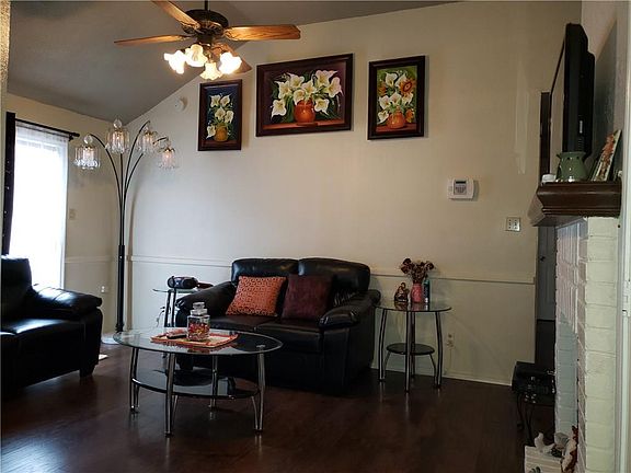 2nd image of 1709 Woodhall Way