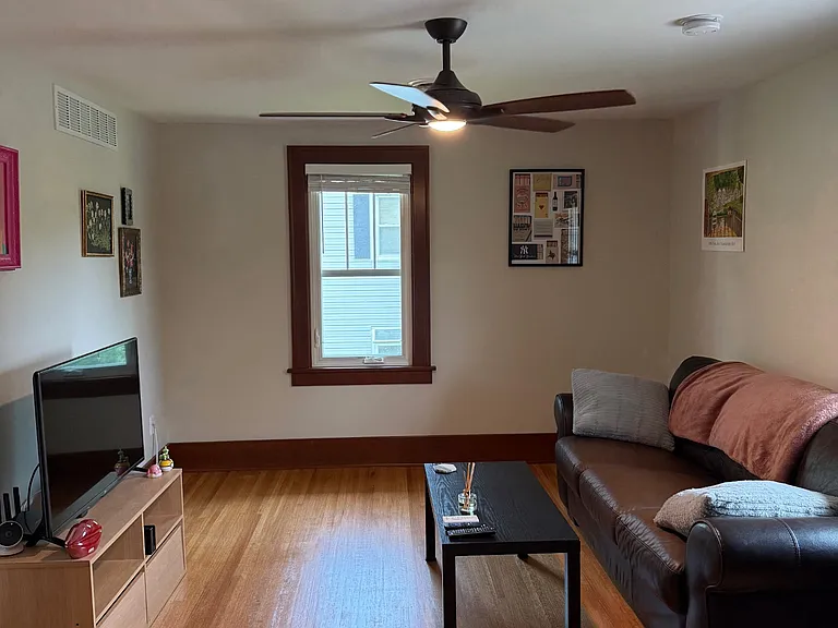 209 East Ave #2 — Photo 17