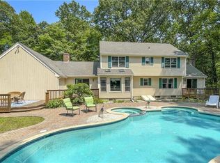 10 Wexford Ln, Cromwell, CT 06416
