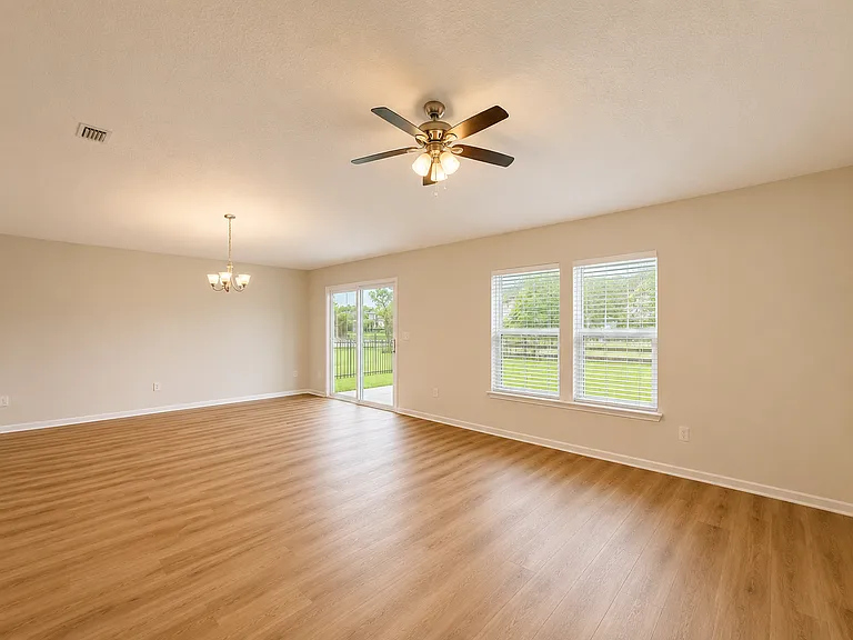 817 Trellis Bay Dr — Photo 9
