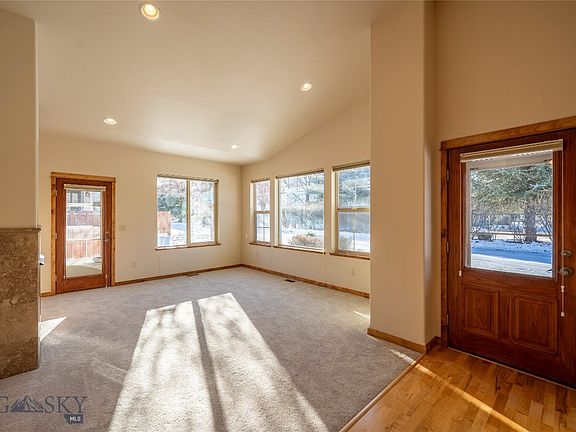 5th image of 2358 W Beall St APT 1