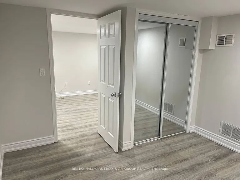 3 Evan Rd #BASEMENT — Photo 8