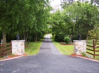 2812 Lalor Rd, Oregon, WI 53575