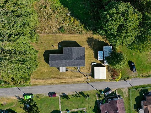 2nd image of 180 Locust Rd