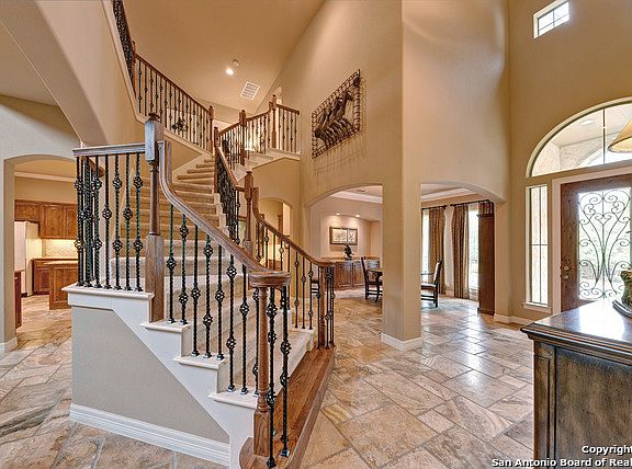 3rd image of 27642 Oak Brook Way