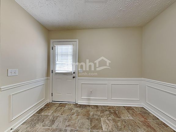 4th image of 1160 Hillary Ln