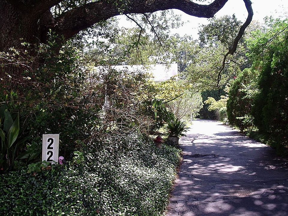 1st image of 221 W Mount Island Dr