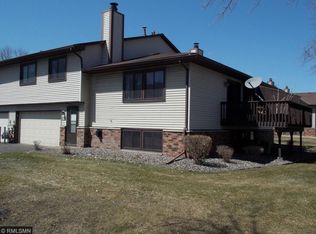 8566 S Maplebrook Cir, Brooklyn Park, MN 55445