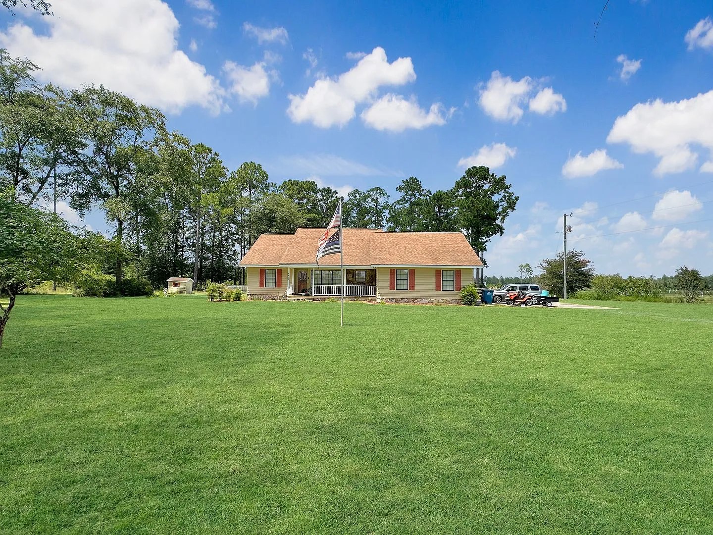 3bd 2ba Home for Rent on Empire Rd — Photo 2