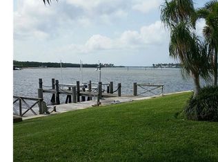 2555 Tarpon Rd, Naples, FL 34102