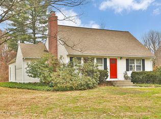 7 Daly Cross Rd, Mount Kisco, NY 10549