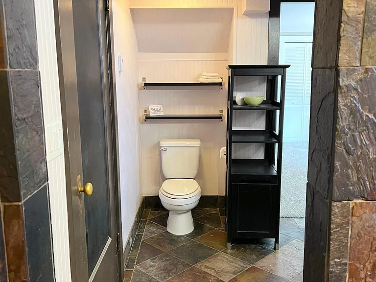 2520 Jefferson Ave — Photo 37