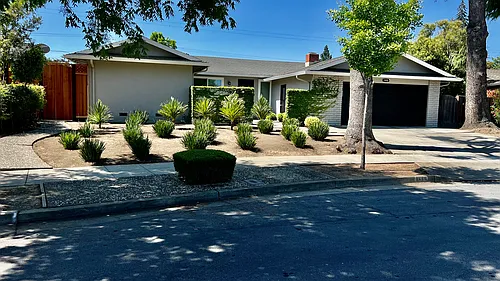 1486 Ormsby Dr Photo 1