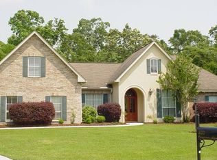 320 Primrose Ln, Covington, LA 70433
