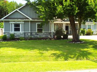 1924 Bayview St, Seabrook, TX 77586