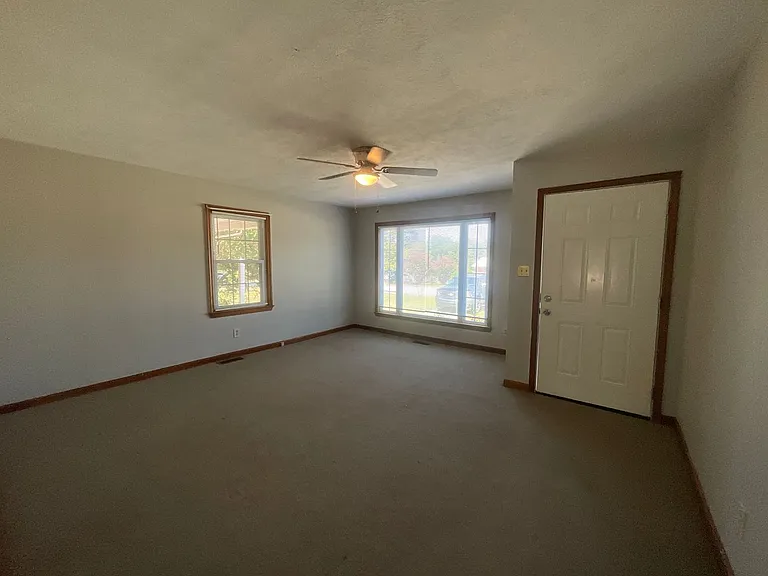 2039 Ironwood Dr — Photo 11