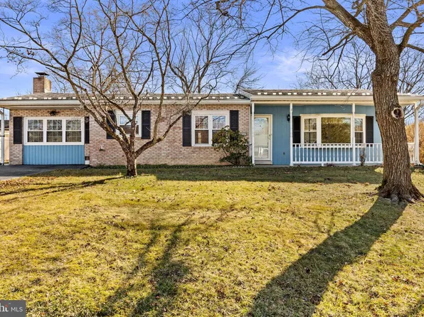 1443 Wanda Ln, Harrisburg, PA 17109