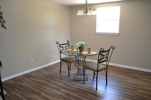 A dining room