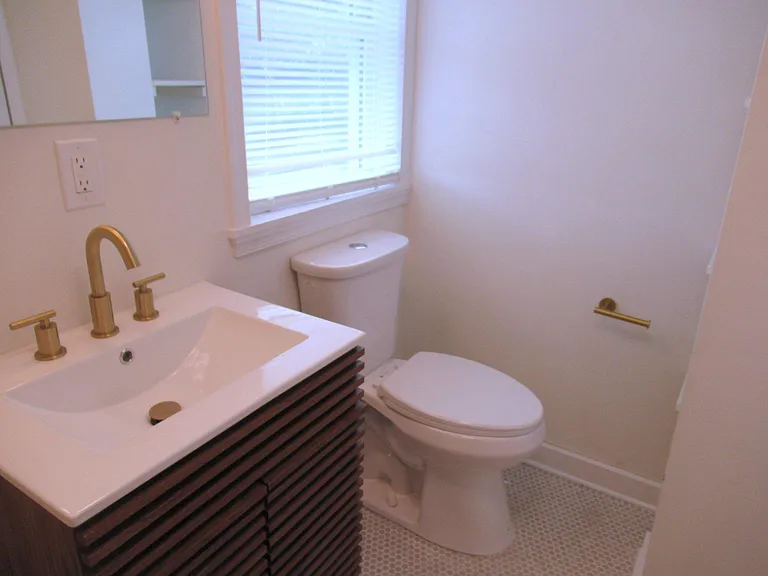 2306 S Columbus St — Photo 20