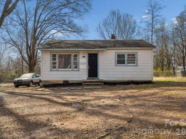 1713 Younger Ave, Statesville, NC 28677