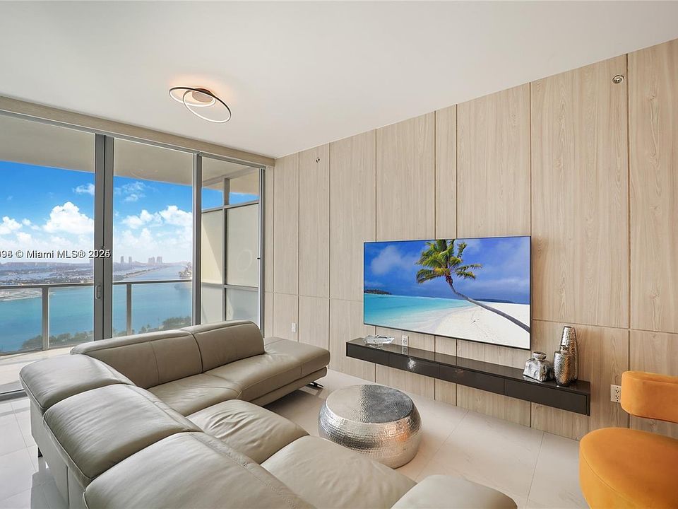 1st image of 1100 Biscayne Blvd #U3004