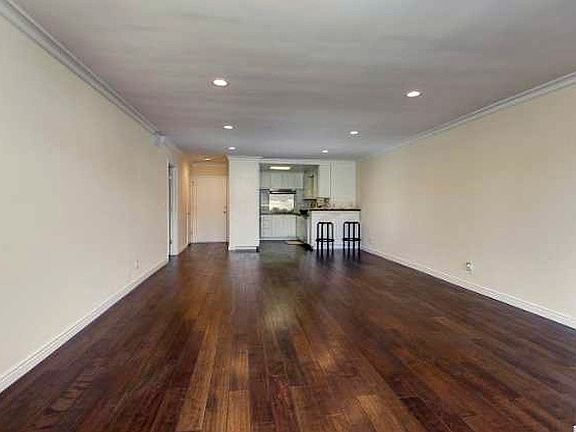 3rd image of 1299 Cordova St APT 206