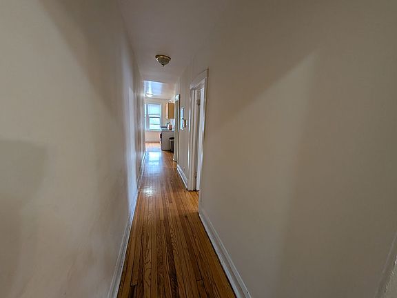 4th image of 3348 W Sunnyside Ave APT 2